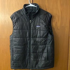 Patagonia men’s black vest large